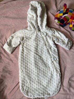 Widgeon Newborn Winter Cream Fleece Bunting Sack With All Over Minky Dots